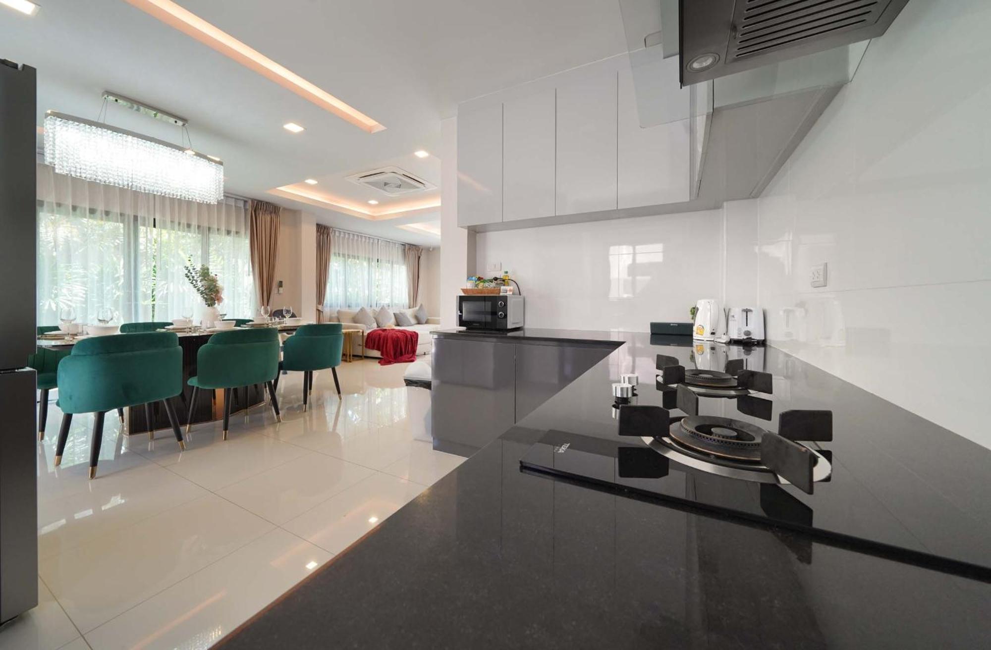 Southern Peak Pool Villa Huay Yai Pattaya Banhuajjaj Kültér fotó