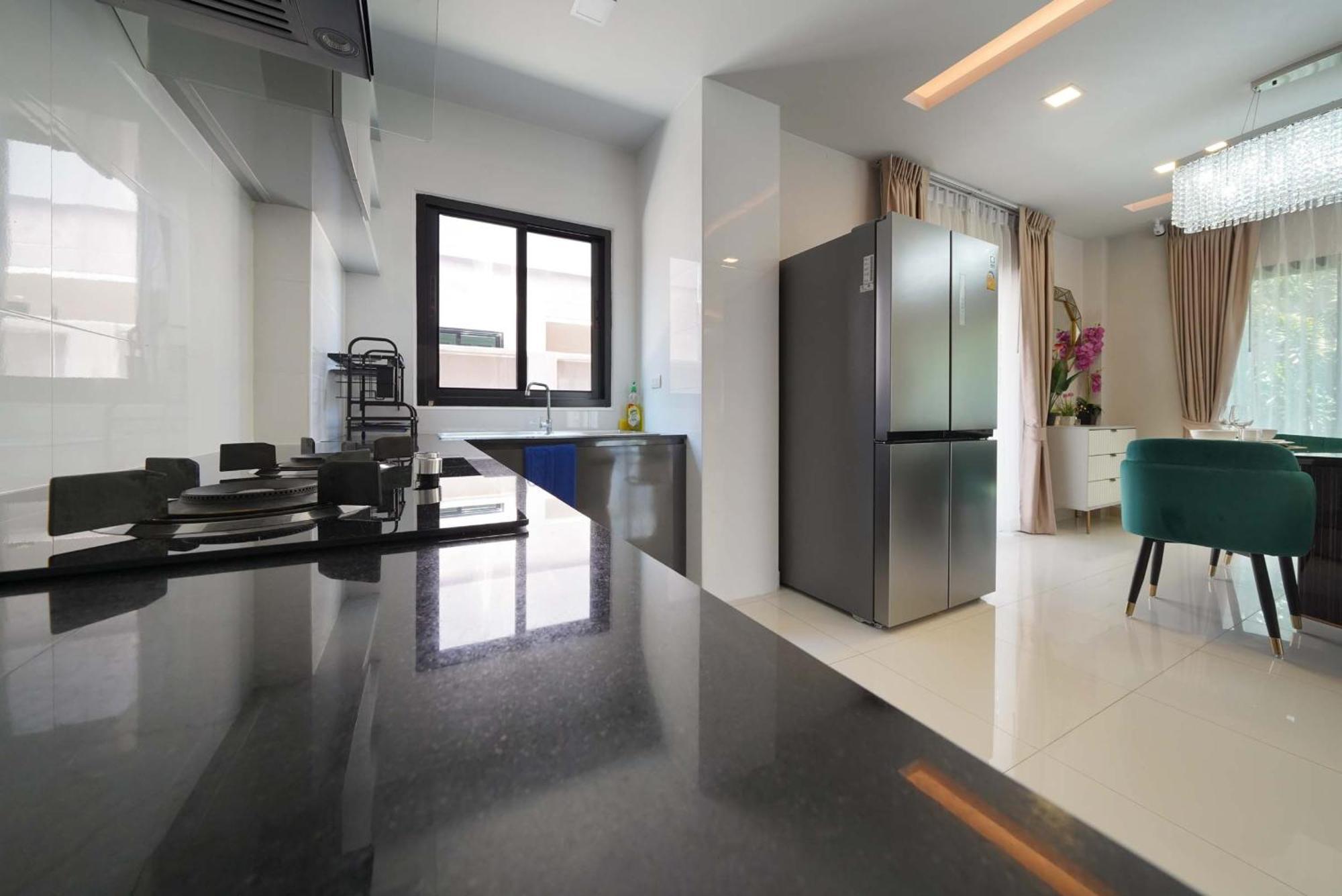 Southern Peak Pool Villa Huay Yai Pattaya Banhuajjaj Kültér fotó